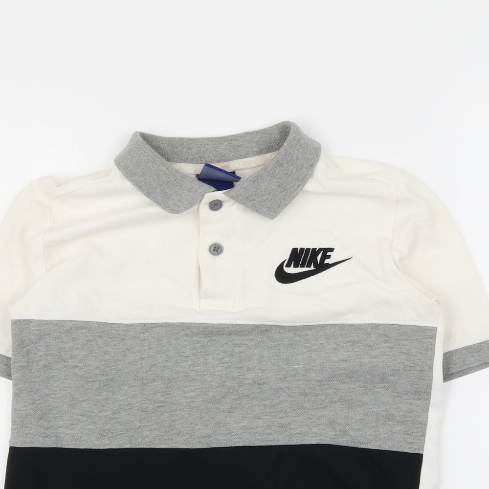 Nike  Boys Silver   Basic Polo Size 10-11 Years