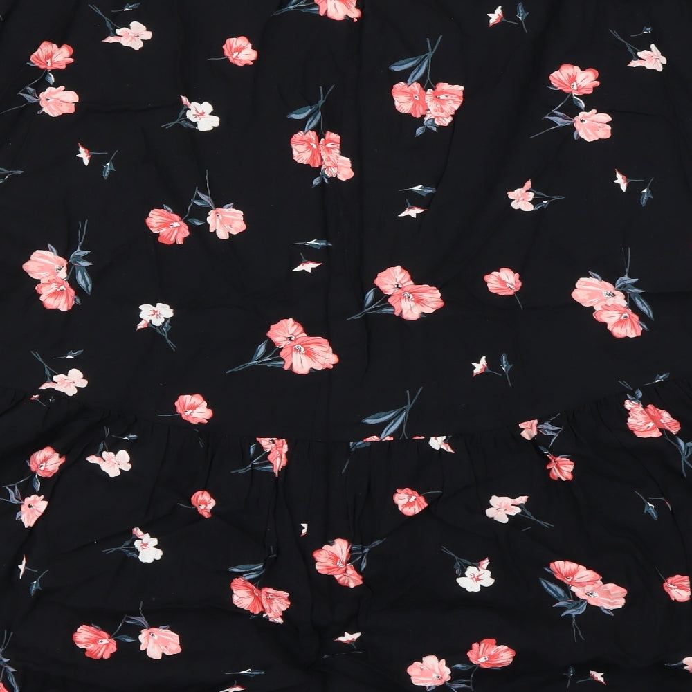 Preworn Womens Black     Size 2