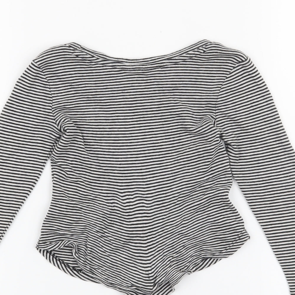 Gap Girls Black Striped  Basic T-Shirt Size 4-5 Years