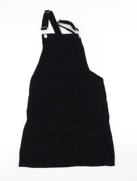 Front view of DENIMCO women’s black a-line, size UK 6