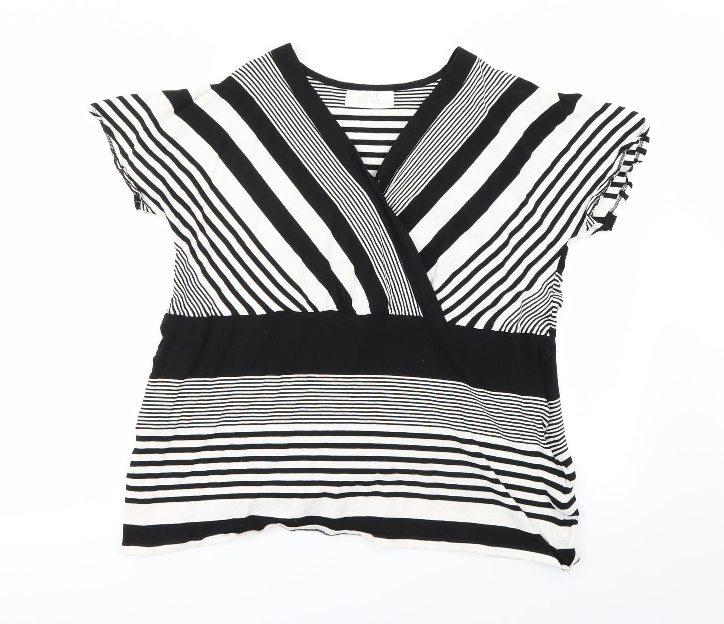 Ann Harvey Womens White Striped  Basic T-Shirt Size 22