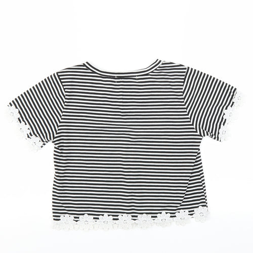 Hearts & Bows Womens Black Striped  Basic T-Shirt Size 8  - CROPPED