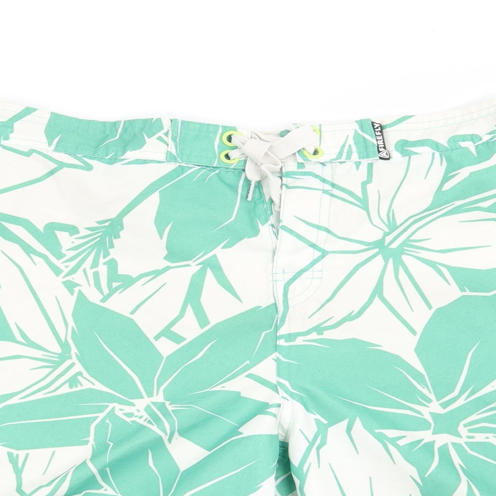 Firefly Mens Green Floral  Bermuda Shorts Size L