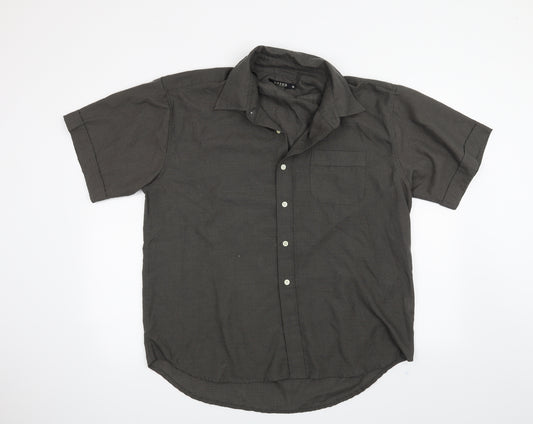 Front view of Creed men’s grey button-up, size XL