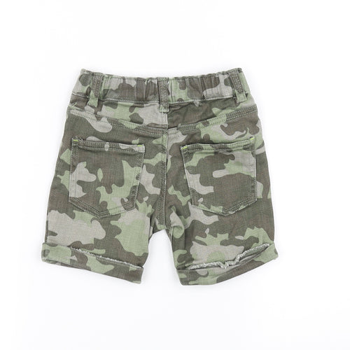 F&F Boys Green Camouflage  Chino Shorts Size 2-3 Years