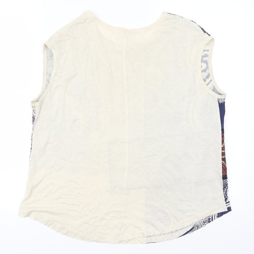 Stradivarius Womens Beige Geometric  Basic T-Shirt Size S