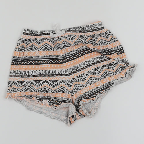 Matalan Girls White Geometric  Sweat Shorts Size 8 Years