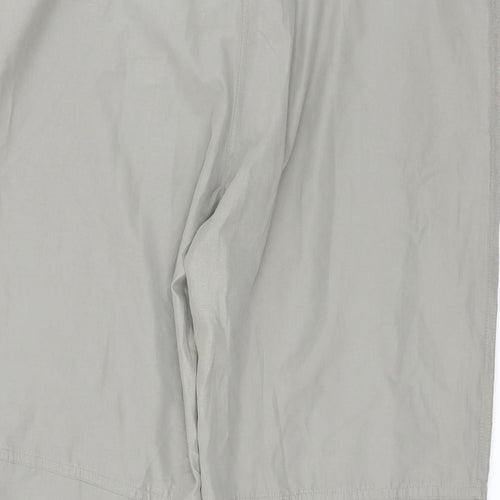 Madonna Womens Green   Cropped Trousers Size XL L25 in