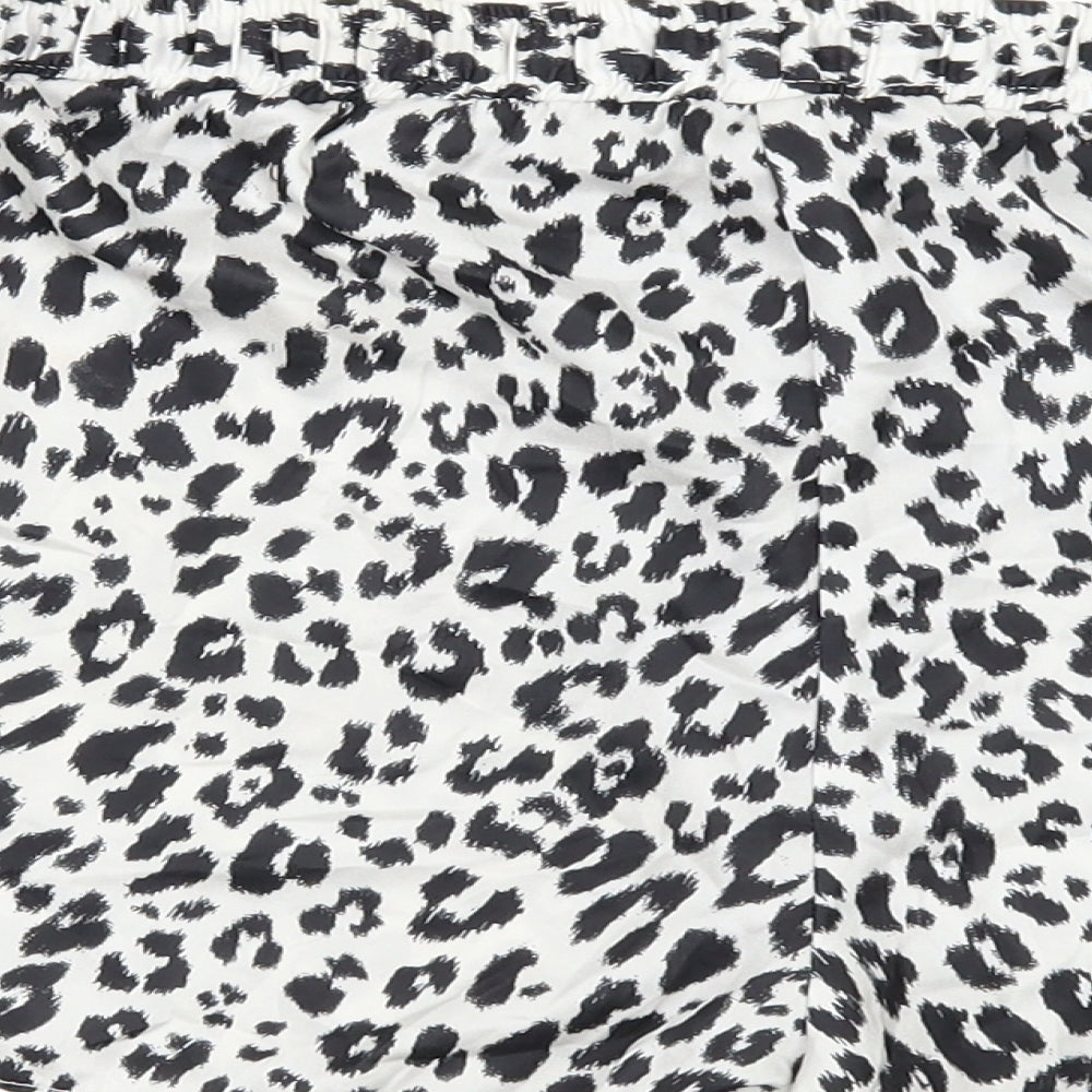 H&M Womens White Animal Print  Paperbag Shorts Size M
