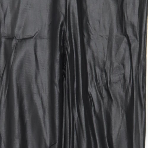 Preworn Womens Black Striped  Capri Leggings Size 30 in L28 in