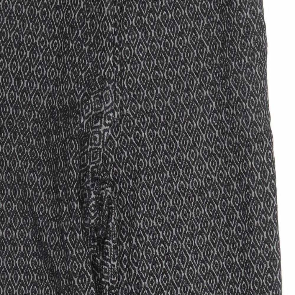 H&M Womens Black Argyle/Diamond  Trousers  Size 8 L25 in