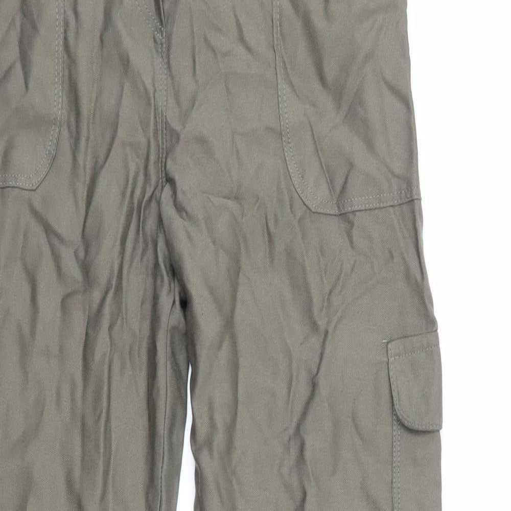 Nutmeg Girls Green   Cargo Trousers Size 13-14 Years