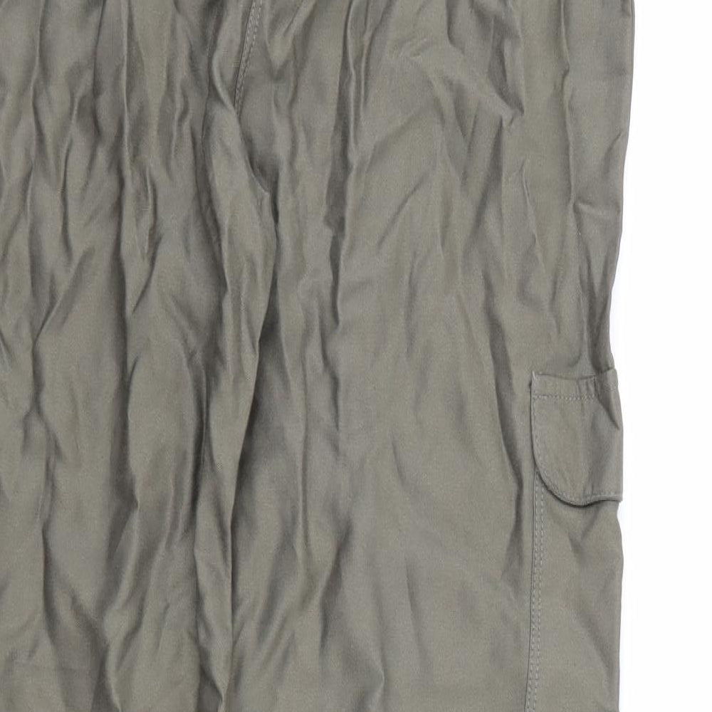 Nutmeg Girls Green   Cargo Trousers Size 13-14 Years