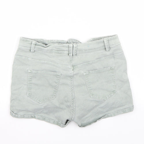 Yes yes Womens Green   Bermuda Shorts Size 12