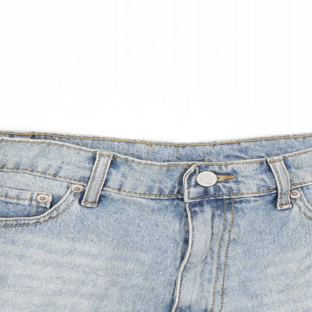 Preworn Womens Blue   Bermuda Shorts Size 29 in