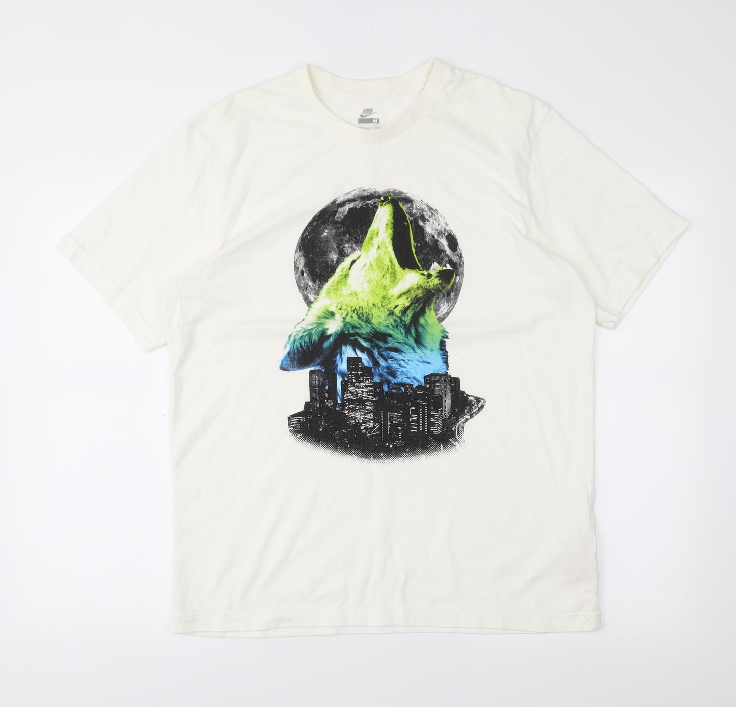 Nike Mens White    T-Shirt Size M