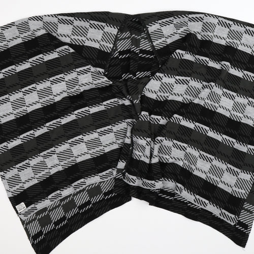 Preworn Womens Grey Check Knit  Shawl/Wrap   - reversible