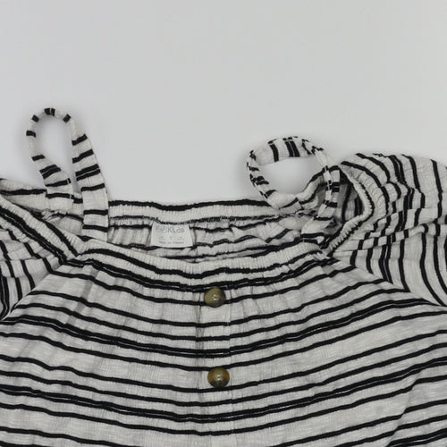 F&F Girls Black Striped  Pullover T-Shirt Size 8-9 Years