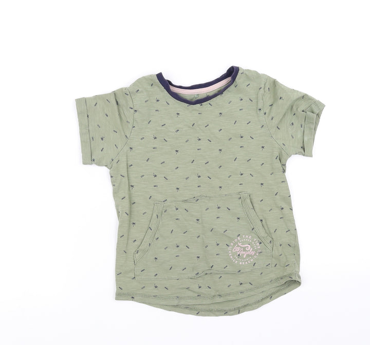 pre worn Boys Green   Basic T-Shirt Size 5-6 Years