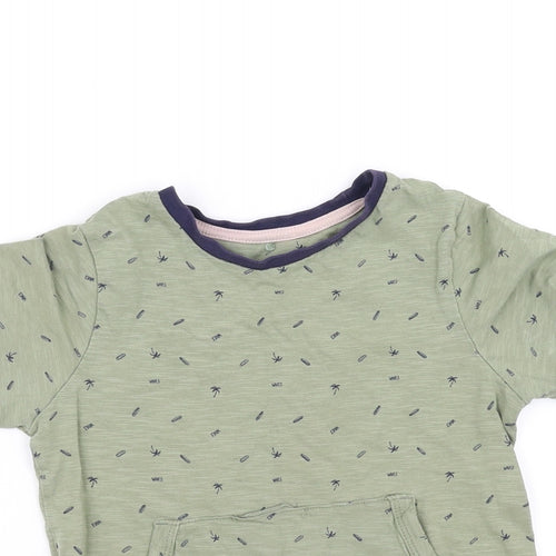 pre worn Boys Green   Basic T-Shirt Size 5-6 Years