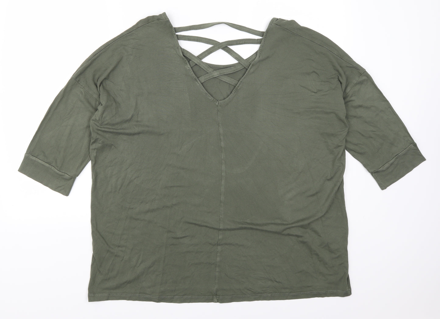Pecocks Womens Green   Basic T-Shirt Size 22