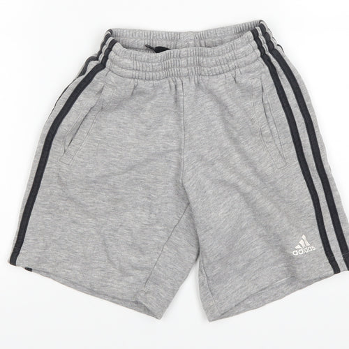 adidas Boys Grey   Sweat Shorts Size 6-7 Years
