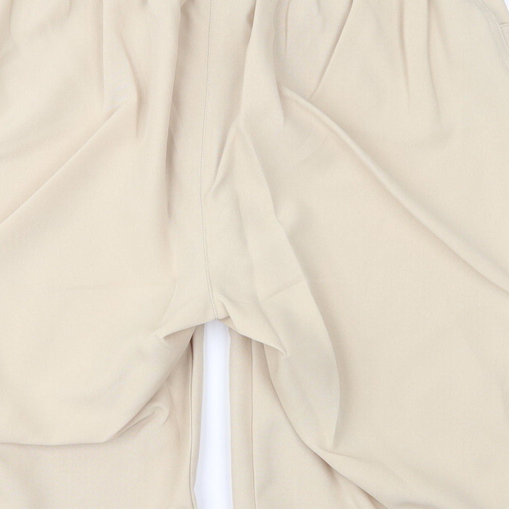 Berlin Womens Beige   Chino Shorts Size 20