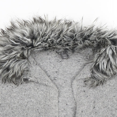 Primark Girls Grey  Knit Vest Jumper Size 6-7 Years