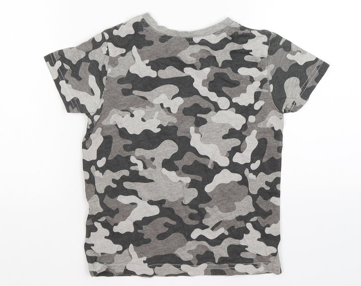 Primark Boys Grey Camouflage  Basic T-Shirt Size 3-4 Years