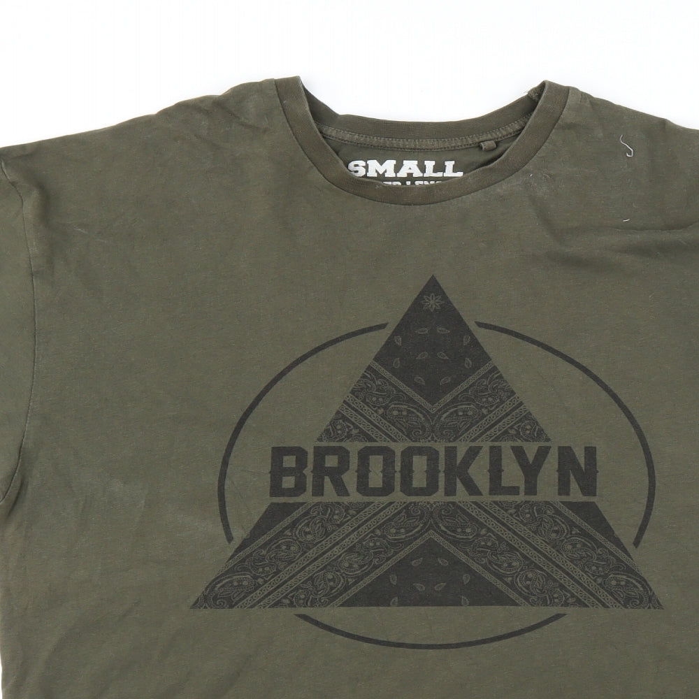 Cedar Wood State Mens Green    T-Shirt Size S  - longer length, brooklyn, zip detail