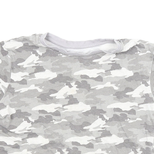 Primark Boys Grey Camouflage  Basic T-Shirt Size 7-8 Years