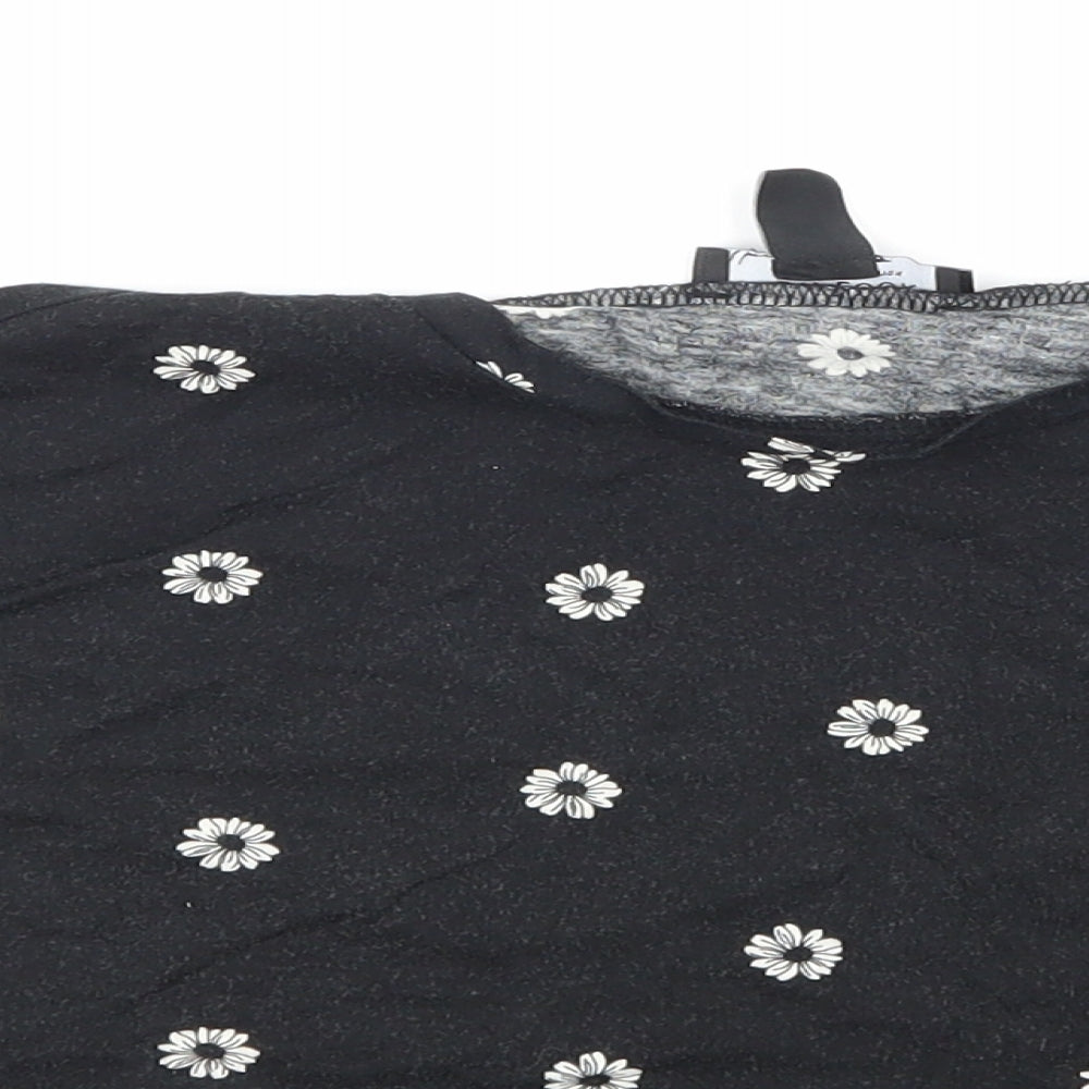 newlook Girls Black Floral  Cropped T-Shirt Size 12-13 Years