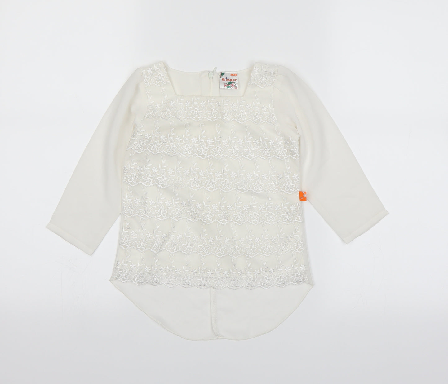 Winner Girls White   Basic T-Shirt Size 6 Years