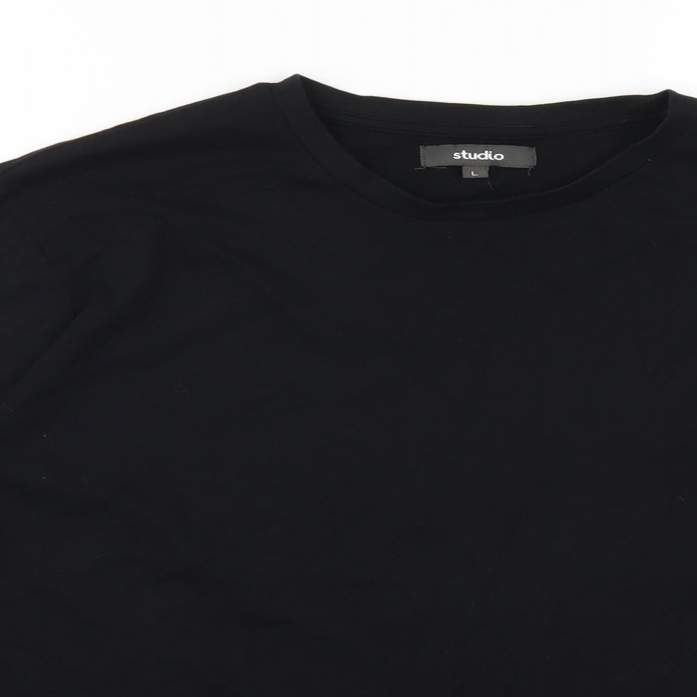 Studio Mens Black    T-Shirt Size L