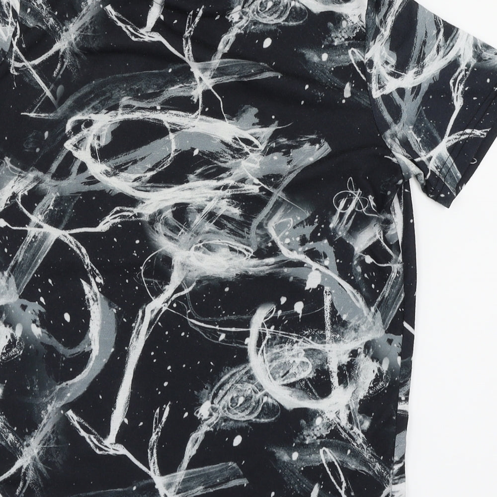 DFND Boys Black Geometric  Basic T-Shirt Size 15-16 Years