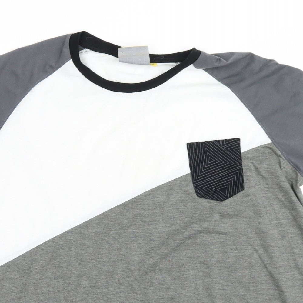 Everlast Mens Grey Striped   T-Shirt Size 2XL