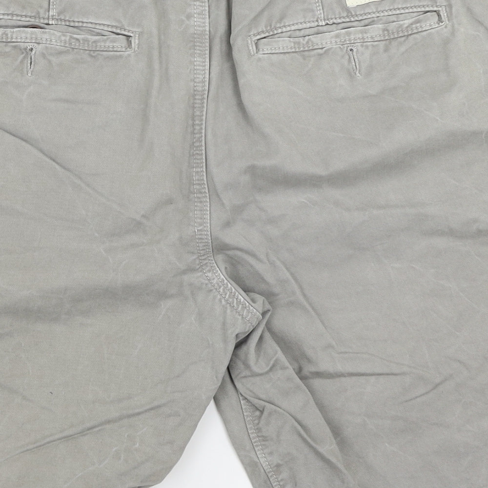 Abercrombie & Fitch Mens Grey   Chino Shorts Size 32 in