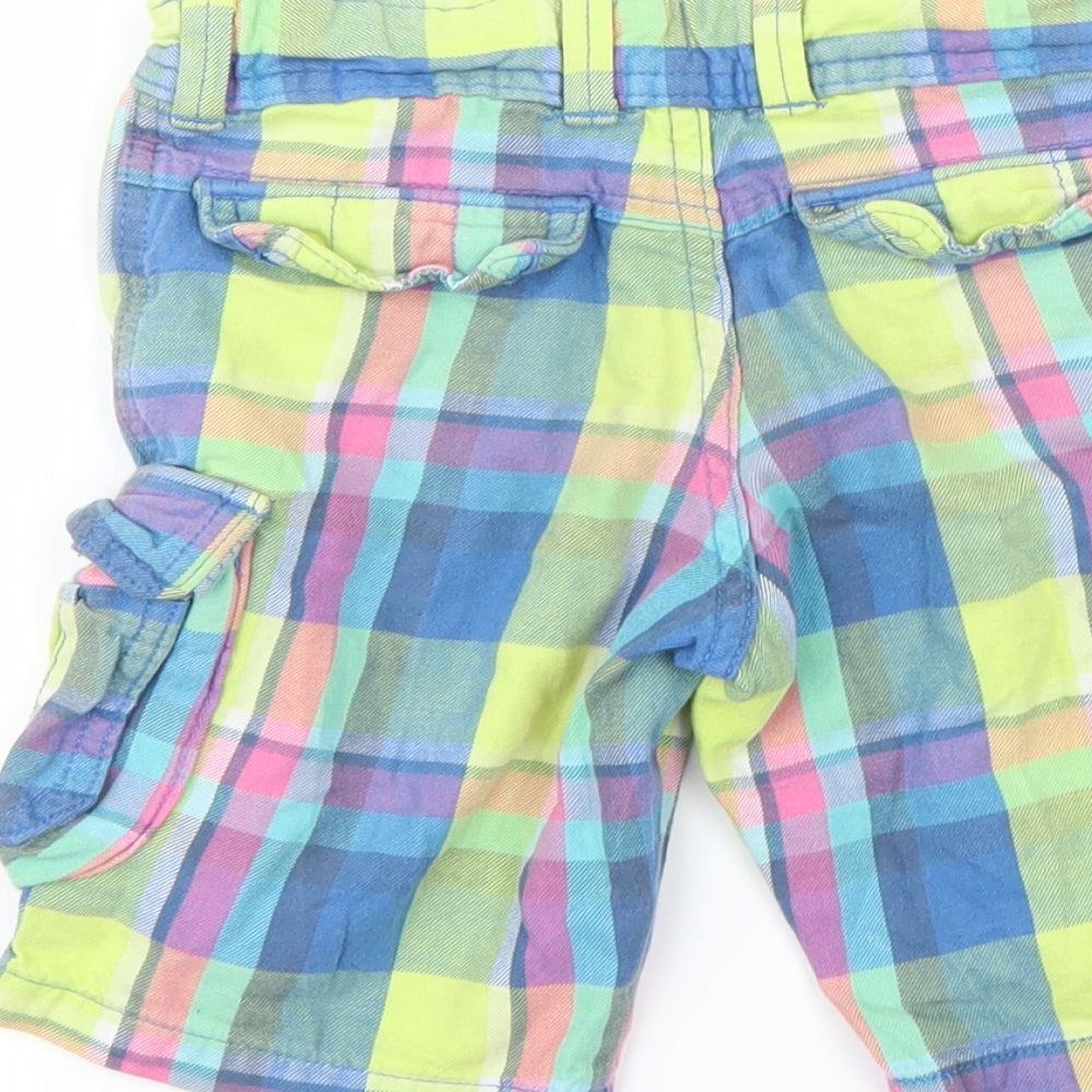 Preworn Boys Green Check  Chino Shorts Size 4-5 Years