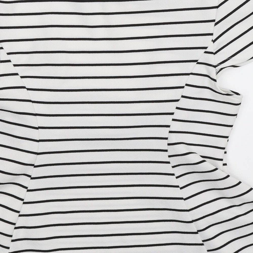 Preworn Womens White Striped  Basic T-Shirt Size 10