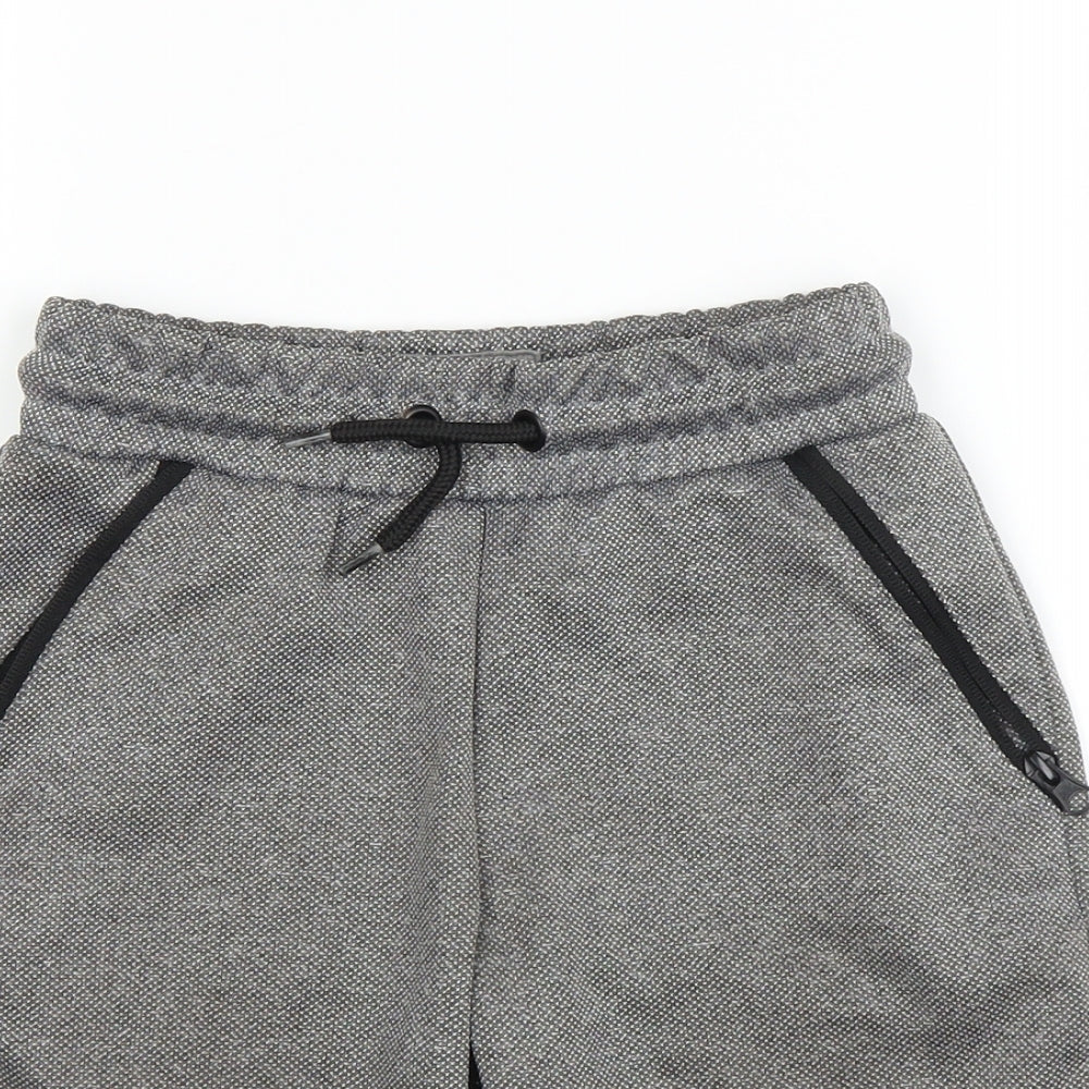 Primark Boys Grey   Sweat Shorts Size 7-8 Years