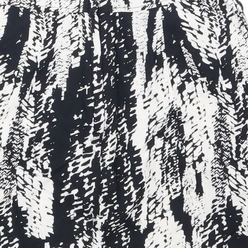 H&M Womens Black Animal Print  Mini Skirt Size 6