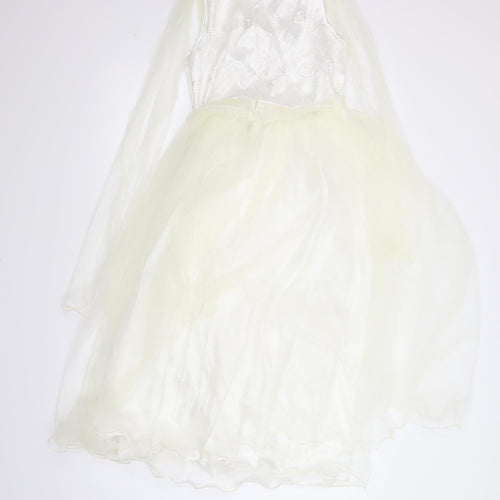Looks London Girls Ivory   Ball Gown  Size 13 Years  - Bridesmaid