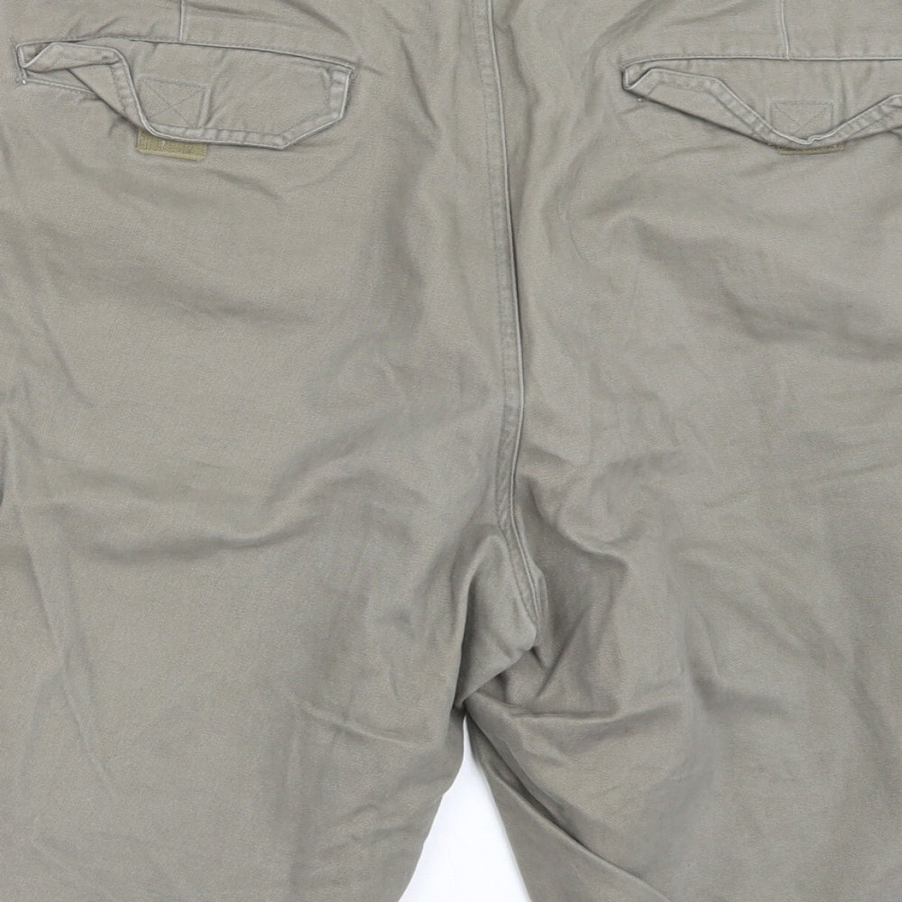 Cedar Wood State Mens Green   Cargo Shorts Size 40
