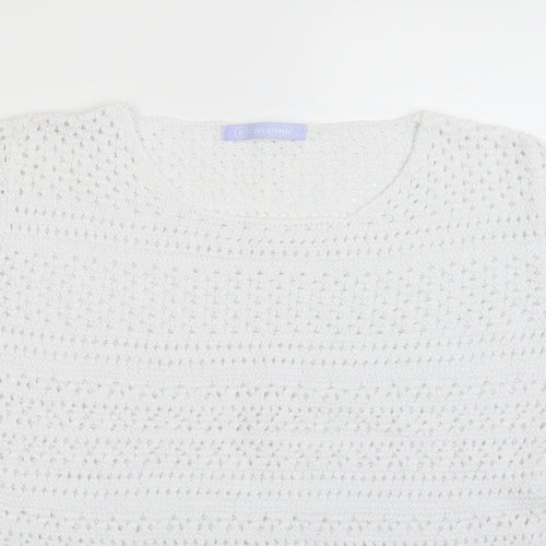 Avenue Womens White   Basic T-Shirt Size 8