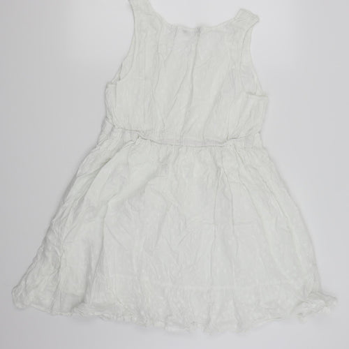 TU Womens White   Fit & Flare  Size 20