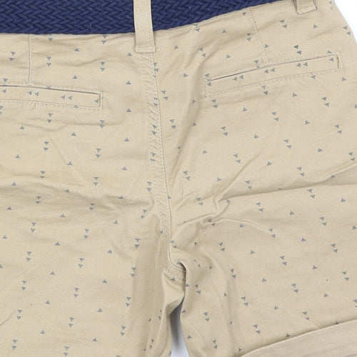 Primark Boys Beige   Chino Shorts Size 6-7 Years