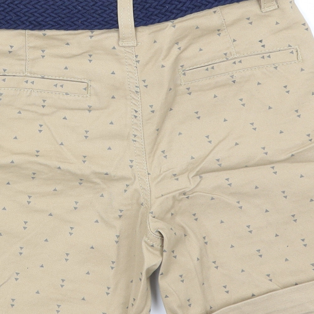 Primark Boys Beige   Chino Shorts Size 6-7 Years
