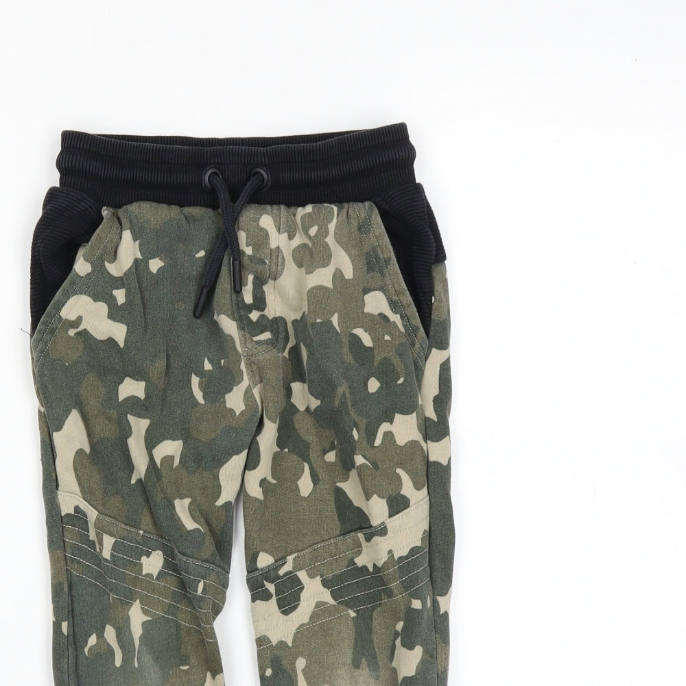 Nutmeg Boys Green Camouflage  Jogger Trousers Size 5-6 Years