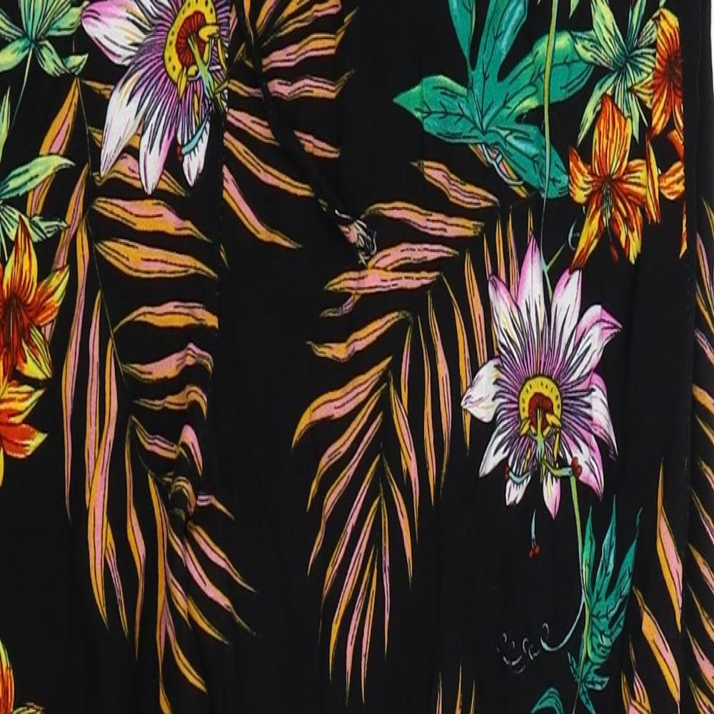 Preworn Womens Black Floral  Cropped Trousers Size L L25 in