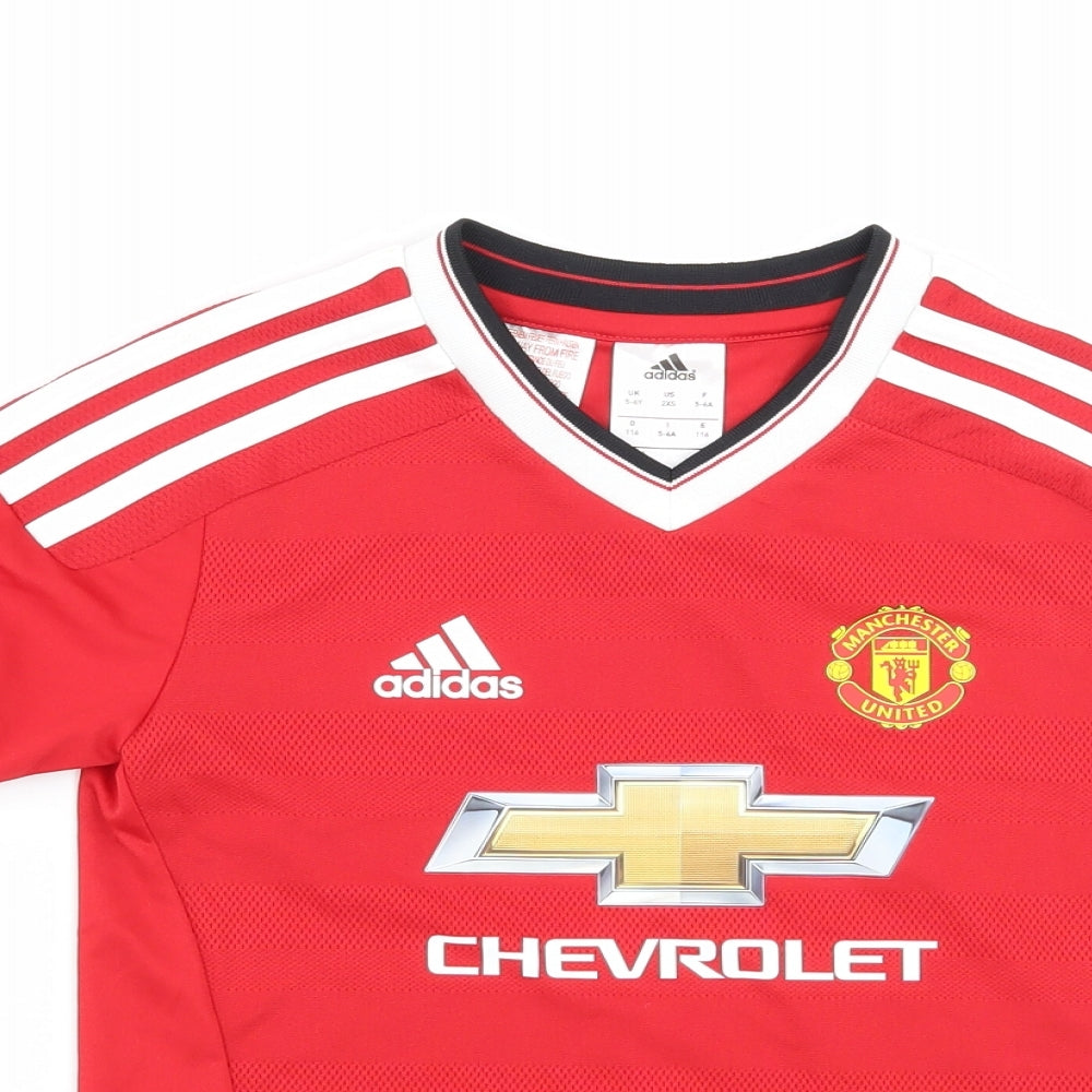 Adiddas Boys Red   Basic Casual Size 5-6 Years  - Football